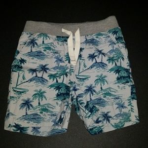 Boy's Cat & Jack 12 month shorts! EUC!